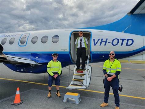 airlines flying to port macquarie