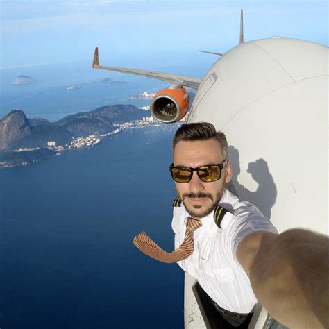 The is Freaking Out Over This Guy's Airplane Selfies
