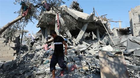 airstrike in gaza refugee