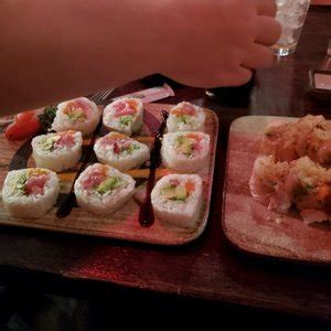 akanomi sushi
