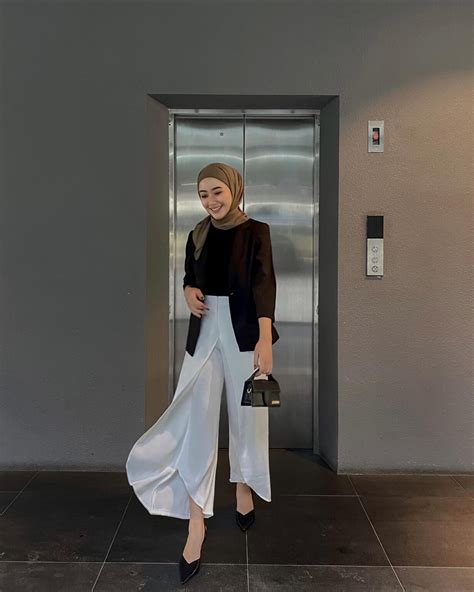 Aksesoris untuk Interview Kerja dengan Hijab