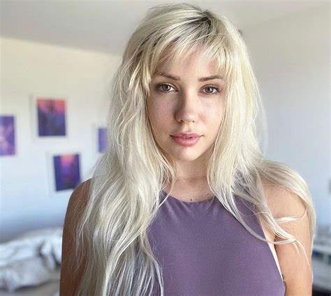 Discover Alanah Pearce's Video Game World: A Unique Blend of Insight and Humor