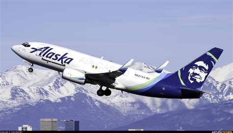 alaska airlines flight 2033