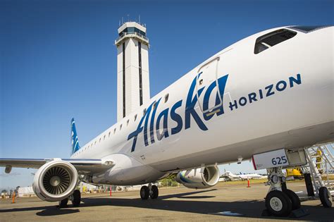 alaska airlines window blowout latest