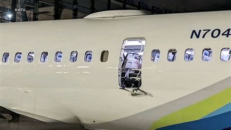 alaska flight door plug