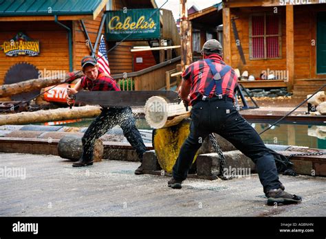 Alaskan Lumberjack Show