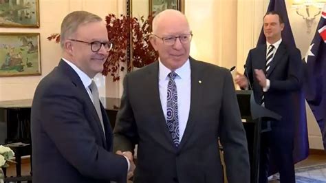 albanese government sworn in