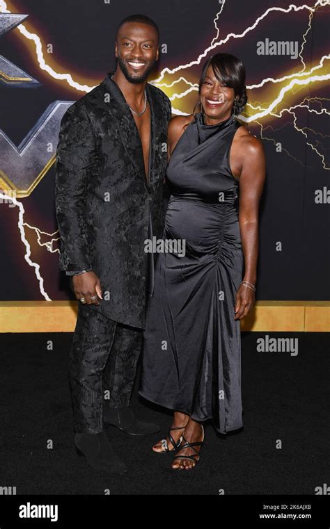 aldis hodge brother and mother