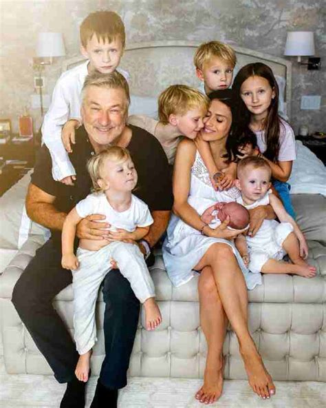 alec baldwin has how many children all total