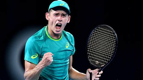 alex de minaur racket