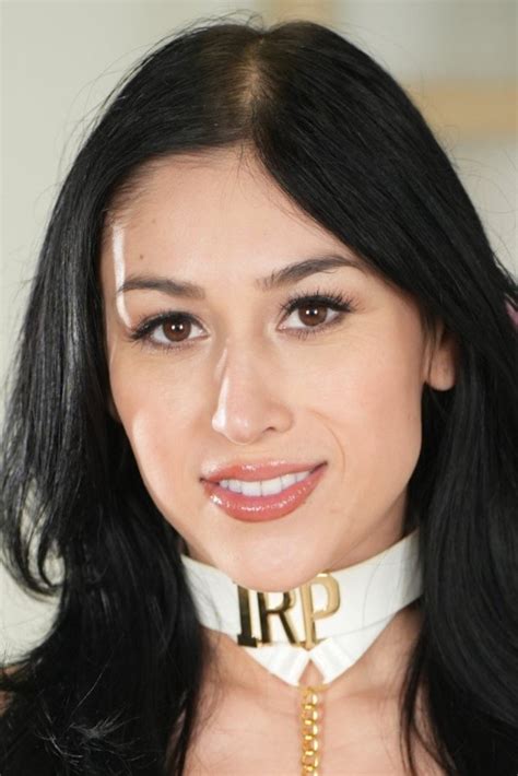 alexa onlyfans chains