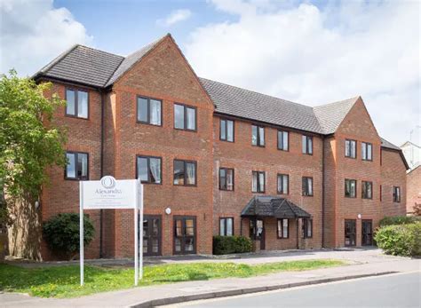 Alexandra Hemel Hempstead