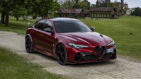 alfa romeo giulia 2021