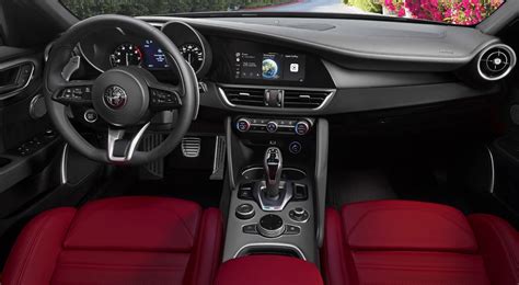 alfa romeo giulia interior 2023