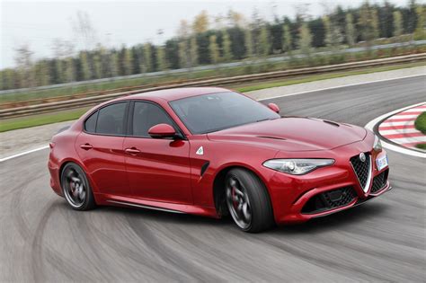 alfa romeo giulia quadrifoglio 2014 avis