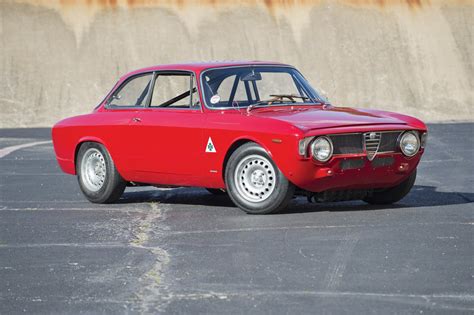 alfa romeo giulia sprint gta engine