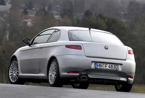 alfa romeo gt sport