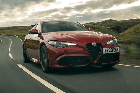 alfa romeo uk official website