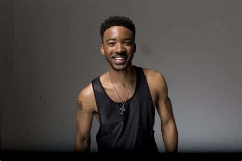 algee smith height in feet