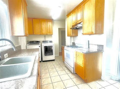 Alhambra 2 Bedroom For Rent