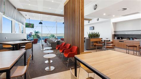 alice springs airport qantas lounge