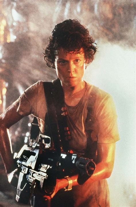 alien film sigourney weaver