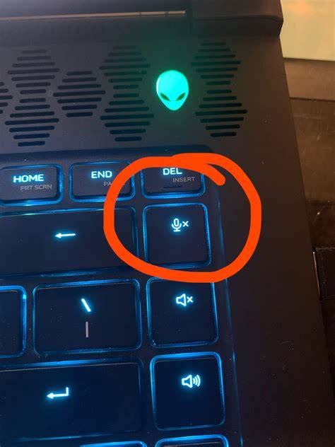 alienware laptop display not working but external monitor does