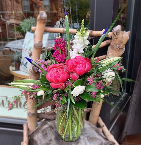 All A Bloom Flowers And Gifts