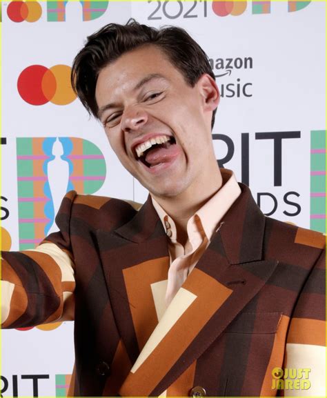 all awards harry styles has won