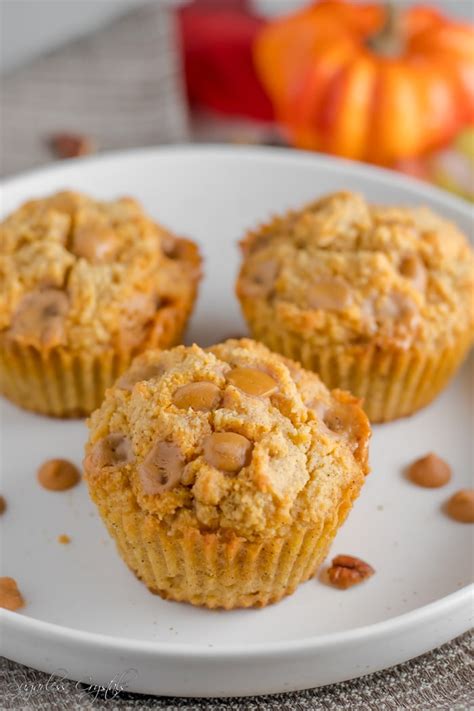 Almond Flour Oat Pumpkin Muffins