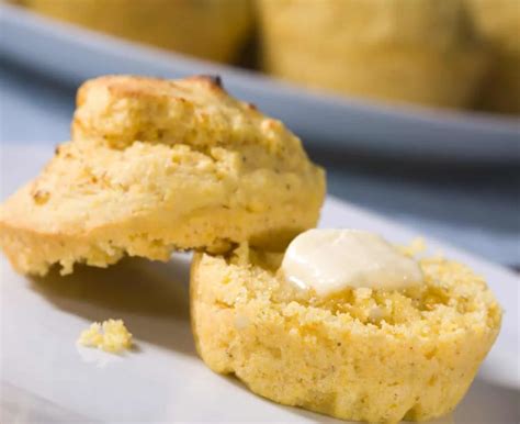Almond Flour Cornbread Muffins