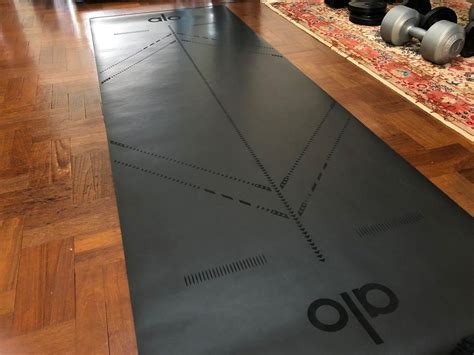 alo chakra yoga mat review