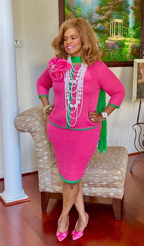 alpha kappa alpha sorority pink