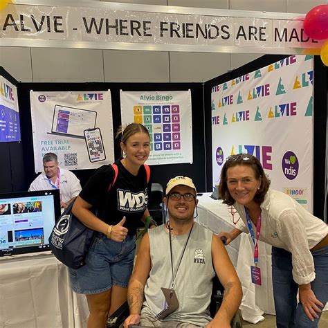 alvie & the breakfast pigs