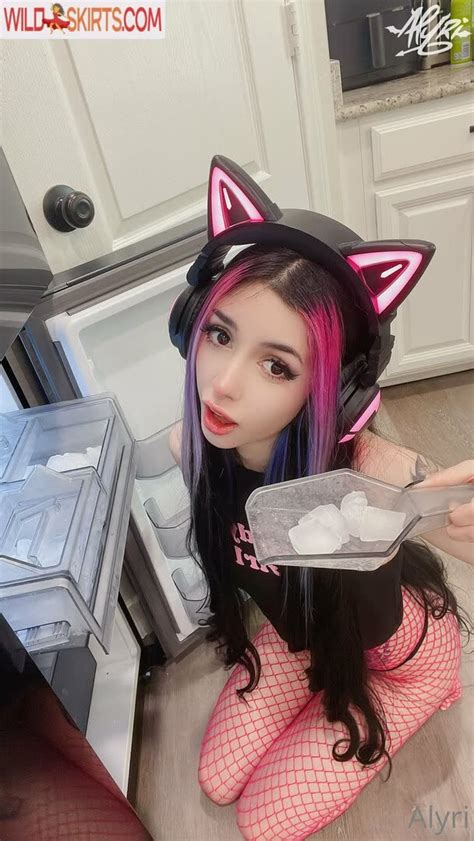 alyri lost nude
