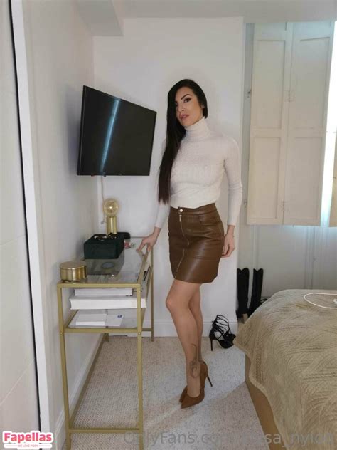 What Is Katherin Indecent Fans in the News: 2026 Coverage