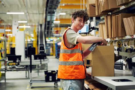 amazon packing boxes jobs