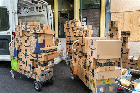 Amazon Unclaimed Packages Store Florida