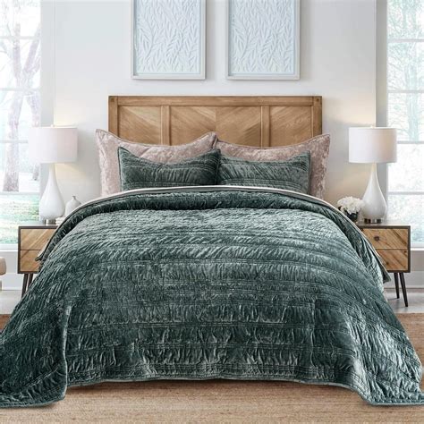Amazon Velvet Bedspread