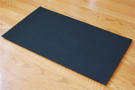 Amazonbasics Mat