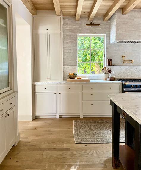 10 Favorite Amber Interiors Kitchens Design Chic Amber interiors