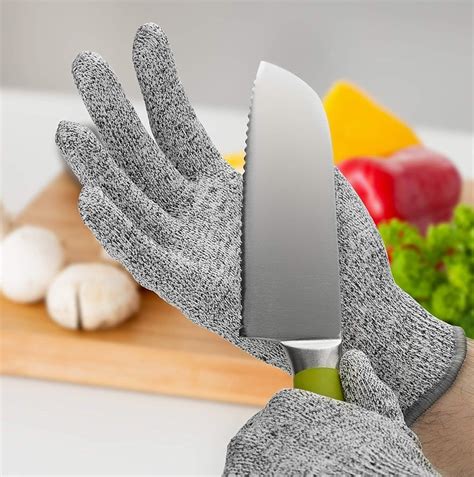 America's Test Kitchen Cut-Resistant Gloves