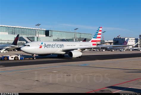 american airlines flight 2037