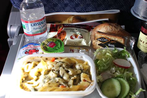 american airlines food offered during flight