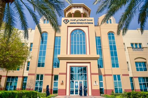 iCademy Middle East revisits Dubai's billboards to highlight its