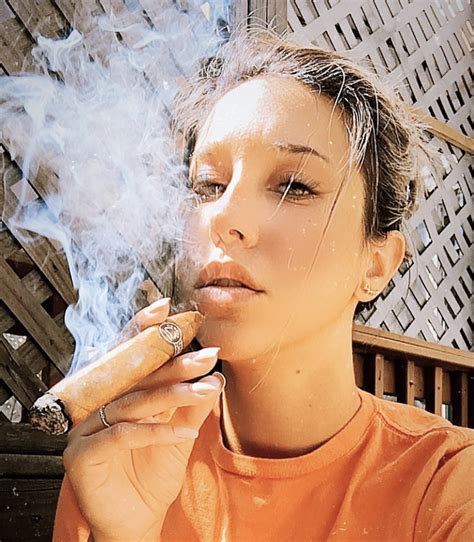 amiannoying she loves to smoke cigars