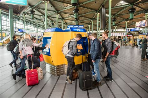 amsterdam airport public transport