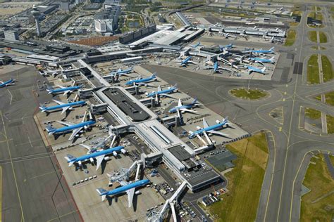 amsterdam schiphol airport ams