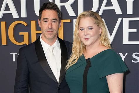 amy schumer husband(00)