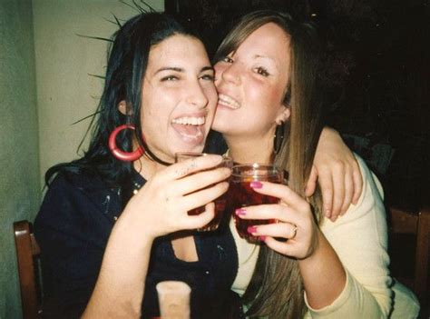 amy winehouse friends growing up